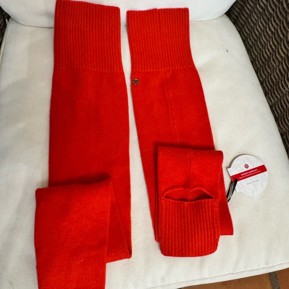 Lululemon Revolution Red Leg Warmers - Red one size fits all
